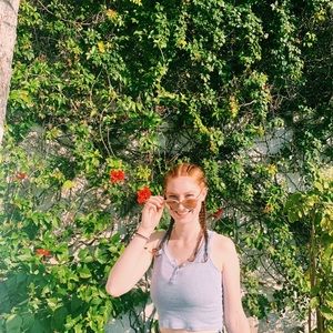 Meet your Posher, Ella